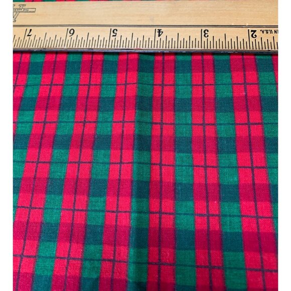 Vintage Red & Green Plaid Fabric Material 1/2 Yard x 36 Inches - Picture 3 of 4